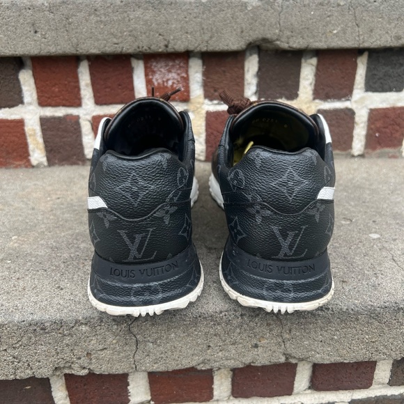 Louis Vuitton Brown and Black Sneakers Modern Design - Picture 6 of 7